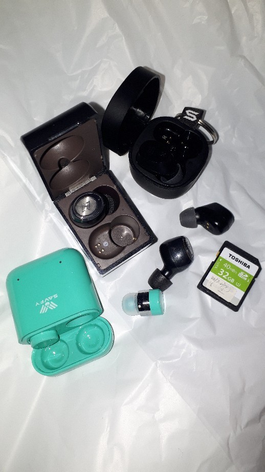 SOUL T-XX(軽量完全独立型ヘッドホン)や小型バッテリーなど買ってみる リカバリ方法追記 やはり駄目機種_b0116271_10294770.jpg