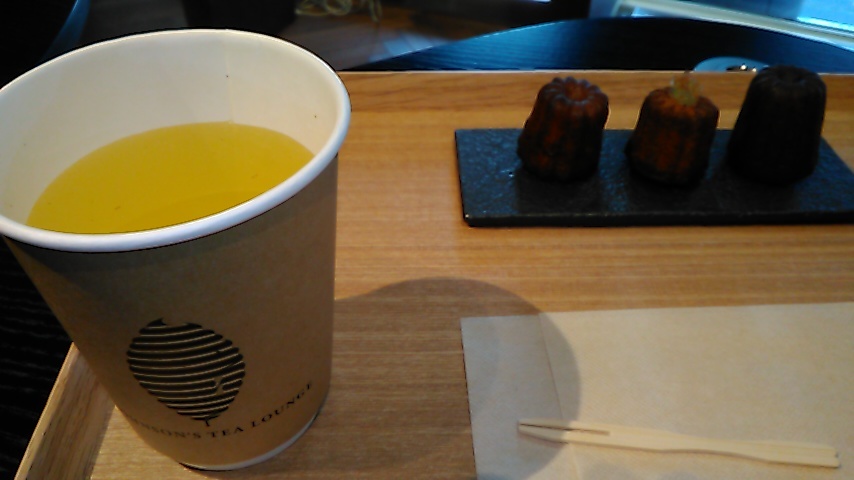 JOHNSON\'S TEA LOUNGE NO2_d0261282_06300923.jpg