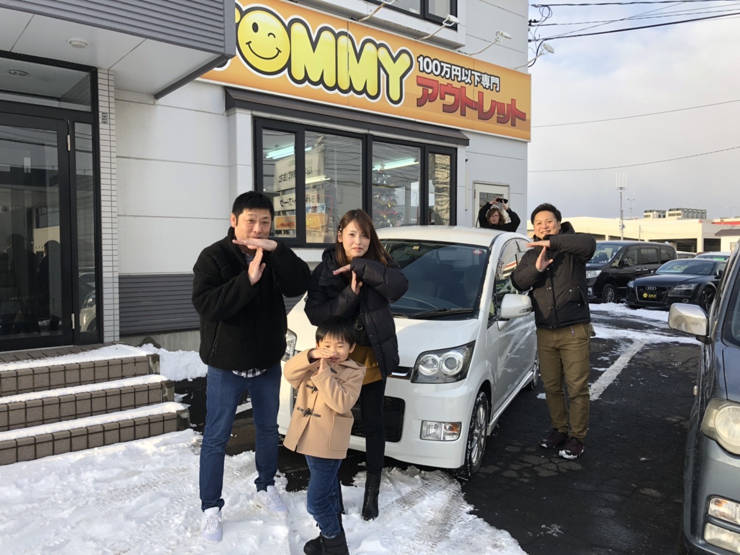 12月15日(日)☆TOMMYアウトレット☆タントM様納車♪フィットHV O様納車♪ムーヴカスタムH様納車♪クラウンS様ご成約♪_b0127002_15161151.jpg