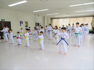 日曜空手　屯田教室　稽古納めの1000本突き！_c0118332_15071541.jpg
