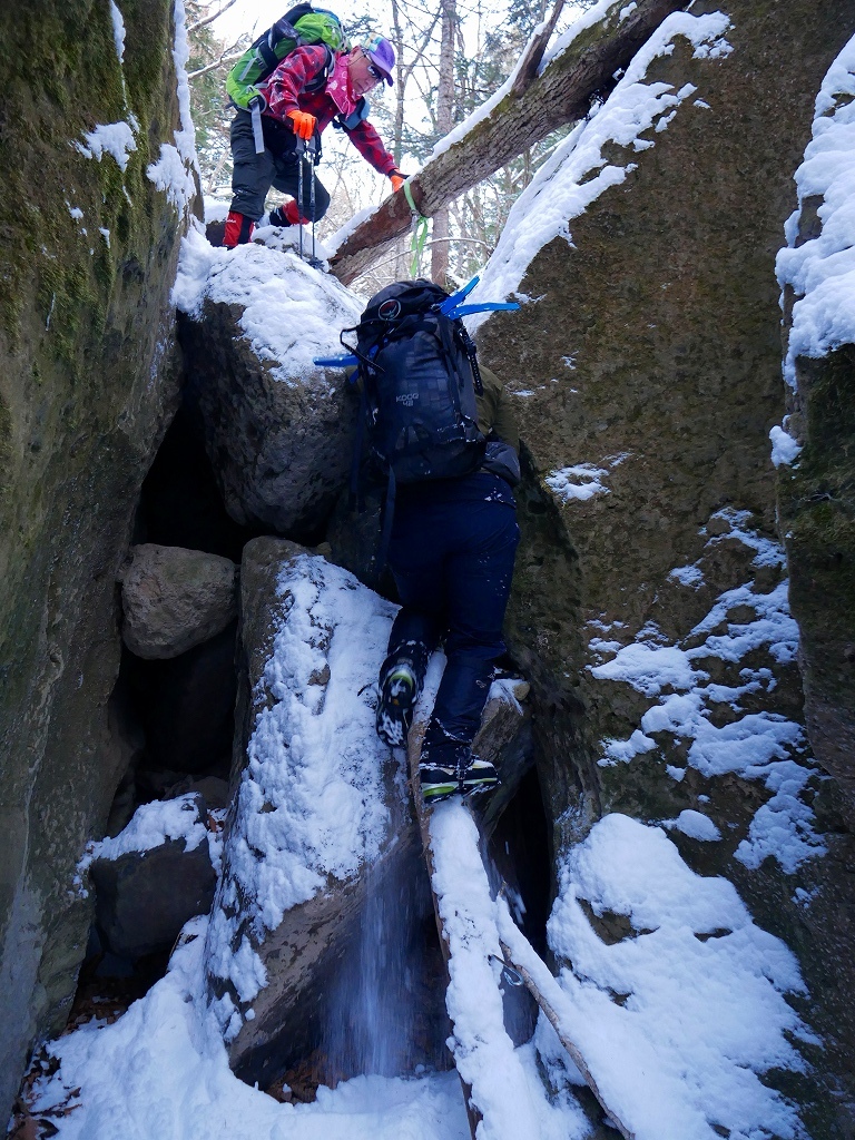 樽前山（北山）と苔の洞門、2019.12.15ー速報版ー_f0138096_21371045.jpg