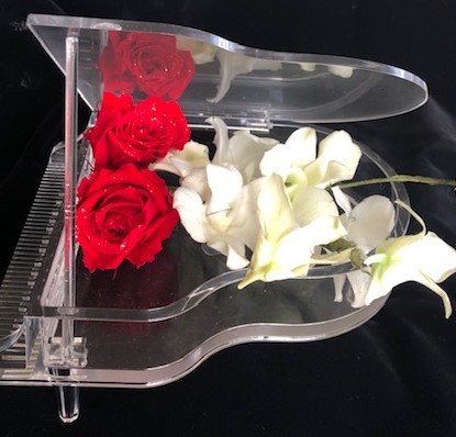 ピアノ プリザーブドフラワー紅鶴 千葉市中央区登戸の手作りのお花屋さん ピアノ プリザーブドフラワー紅鶴 千葉市中央区登戸の手作りのお花屋さん