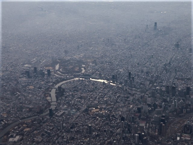 全日空からの絶景、大阪城と雲海、大阪の街が蜃気楼となった・・・・絶景かな大阪の街、ANAからの絶景写真_d0181492_21445309.jpg