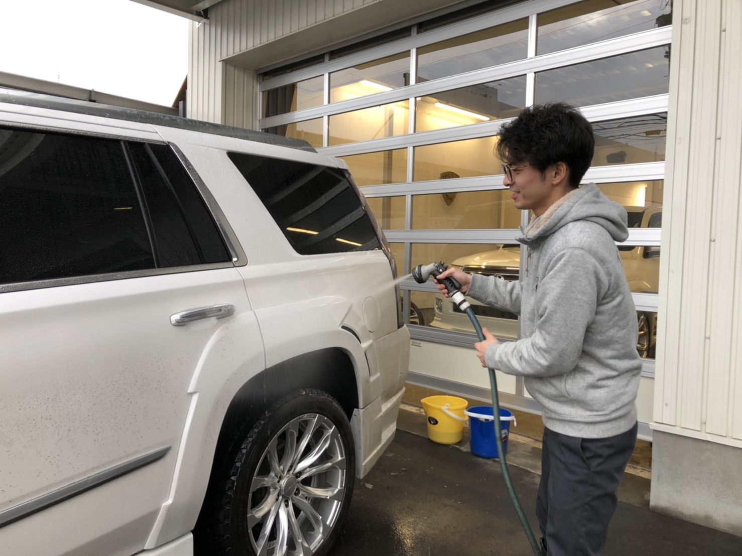 12月17日(火)本店ブログ♪ ハイエースバン 5ドアバン3.0DT スーパーGLロング 4WD_b0127002_17380817.jpg