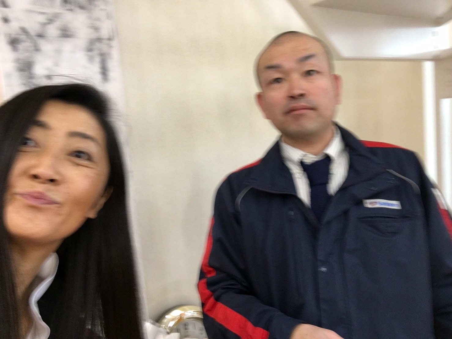 12月17日(火)本店ブログ♪ ハイエースバン 5ドアバン3.0DT スーパーGLロング 4WD_b0127002_17480391.jpg