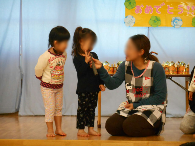 お誕生日会_e0148419_9133575.jpg