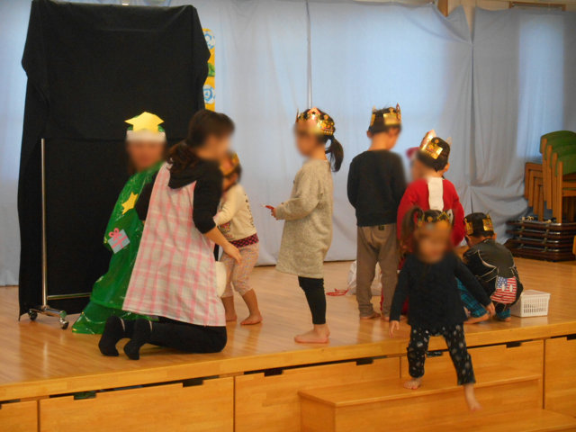お誕生日会_e0148419_9242879.jpg
