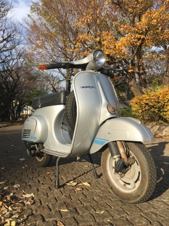 ローマイレッジ！ VESPA 125 ET3 シルバー 1,300km 入庫！ : 密林商會報
