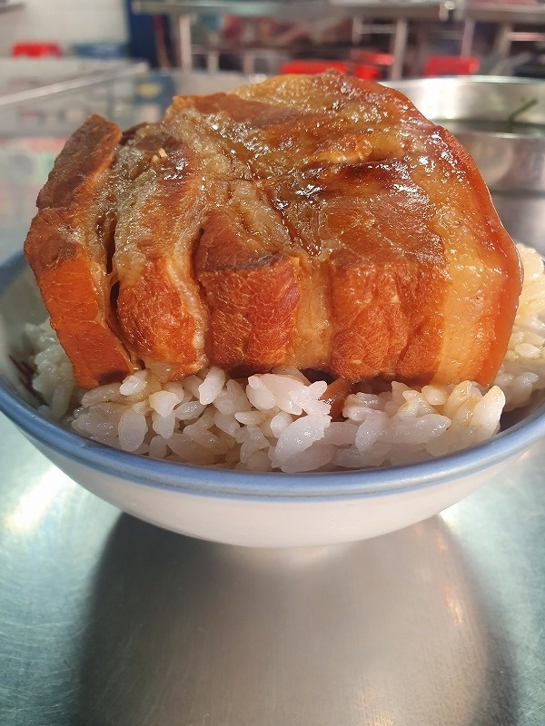 （台中：魯肉飯）3時のおやつを台中の第二市場「山河魯肉飯」さんでこんなにガッツリ♪_b0182708_23472153.jpg
