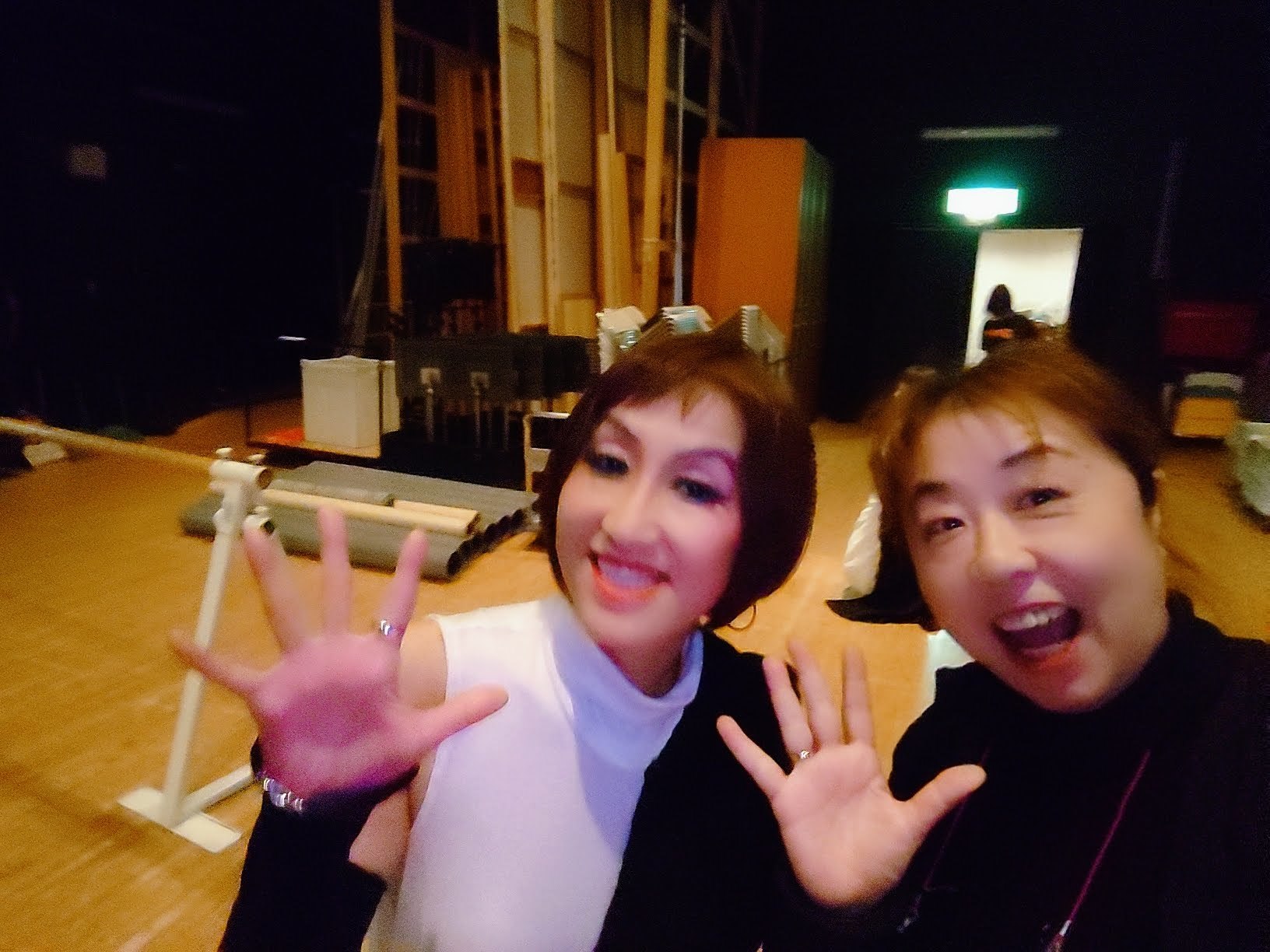 THINK THAT YOU ARE THE BEST WHEN YOU ARE UP ON THE STAGE_a0014141_21184865.jpg