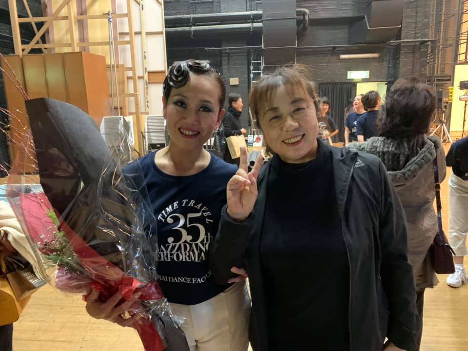 THINK THAT YOU ARE THE BEST WHEN YOU ARE UP ON THE STAGE_a0014141_21195507.jpg