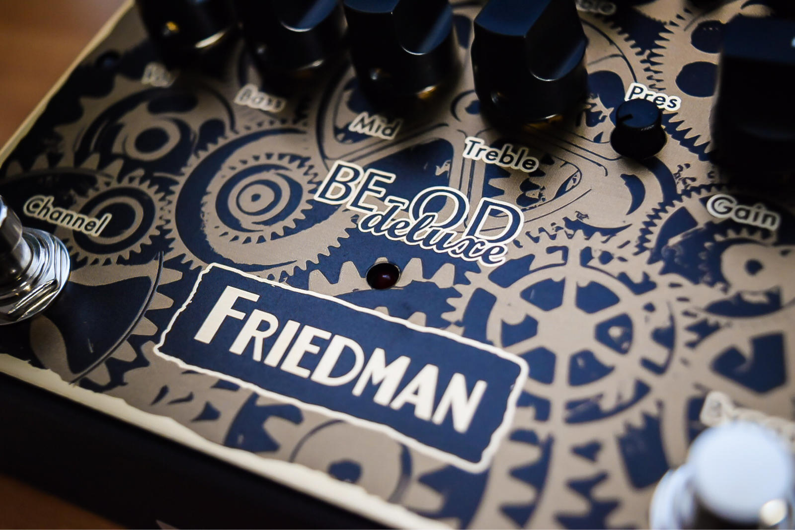 ギタリストは飽和する夢を見るか。FRIEDMAN BE-OD Deluxに掛ける