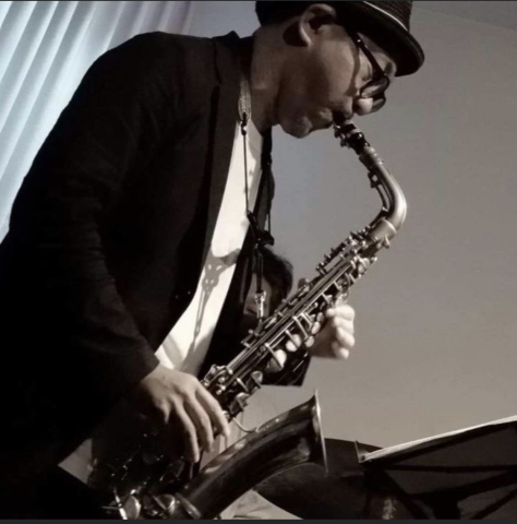 広島 ジャズライブカミン Jazzlive Comin本日12月19日木曜日のライブ_b0115606_11453333.jpeg