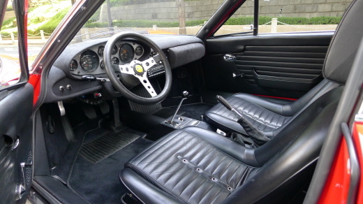 GT とスポーツカーのどちらを選ぶか_a0129711_13090825.jpg