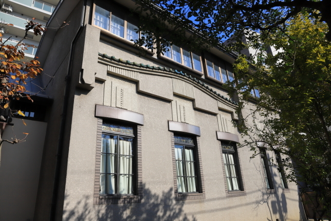 鈴木信太郎記念館 文京区レトロ建物探訪 Part 1 うろ子とカメラ 鈴木信太郎記念館 文京区レトロ建物探訪 Part 1 うろ子とカメラ