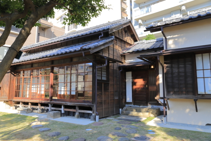 【鈴木信太郎記念館】文京区レトロ建物探訪 part 1_f0348831_08161499.jpg