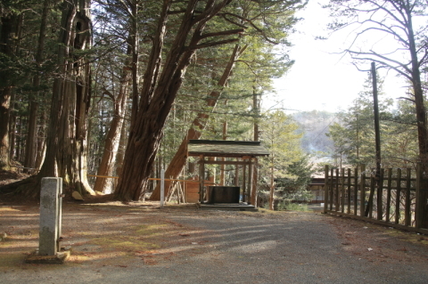 今朝の早池峯神社_f0075075_13144387.jpg