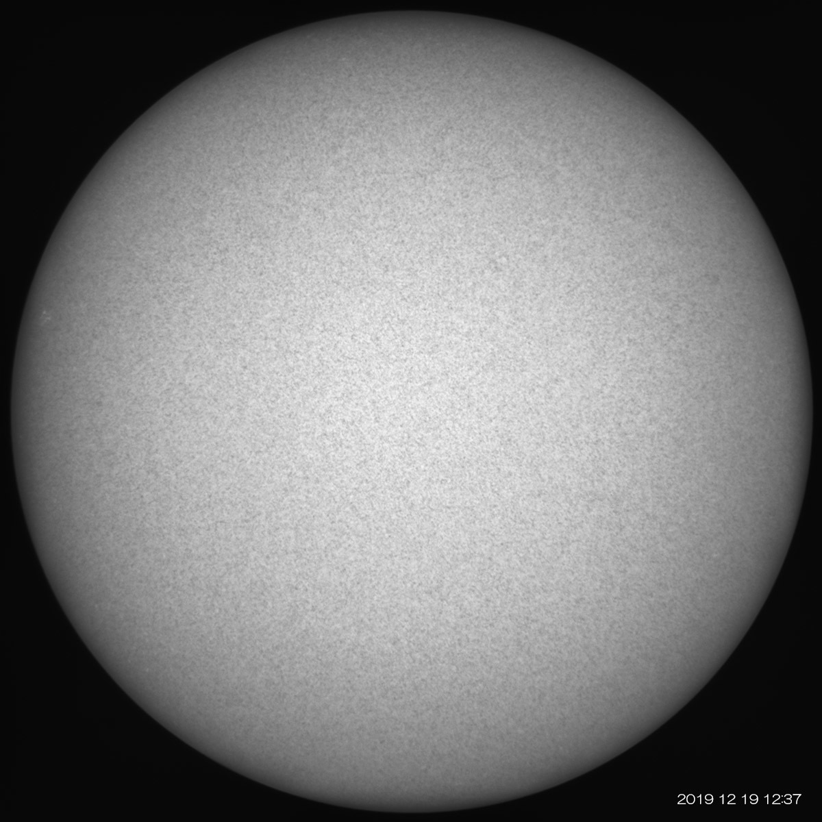 12月19日の太陽_e0174091_18004509.jpg