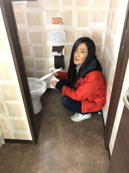 12月20日(金)本店ブログ♪ アルファード 240G あります☆両側パワースライドドア・8人乗♡ ハマー ランクルのことならTOMMY_b0127002_16545746.jpg
