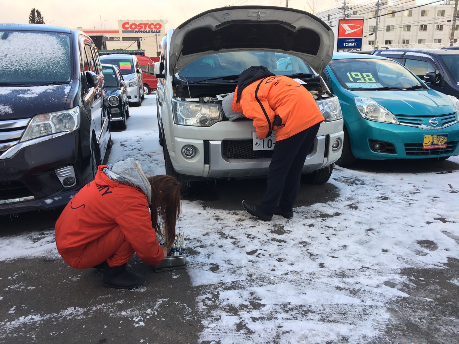 12月20日(金)☆TOMMYアウトレット☆あゆブログヾ(•̑д•̑ ๑ ) ノアS様納車☆H様デリカD:5陸送引取★ ローンサポート☆自社ローン_b0127002_17435216.jpg