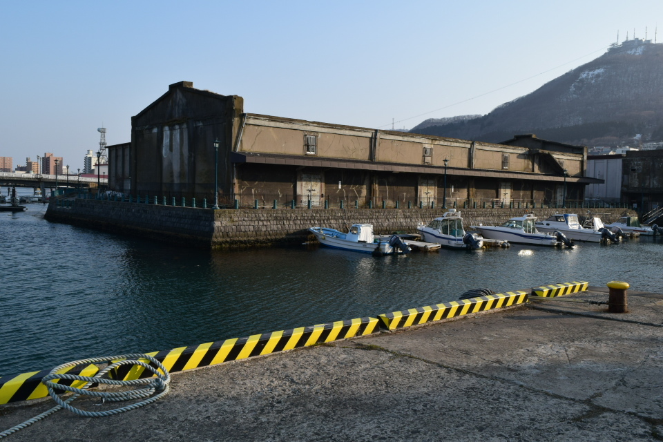 函館市大町の小熊倉庫(函館の建築紹介)_f0142606_15524473.jpg