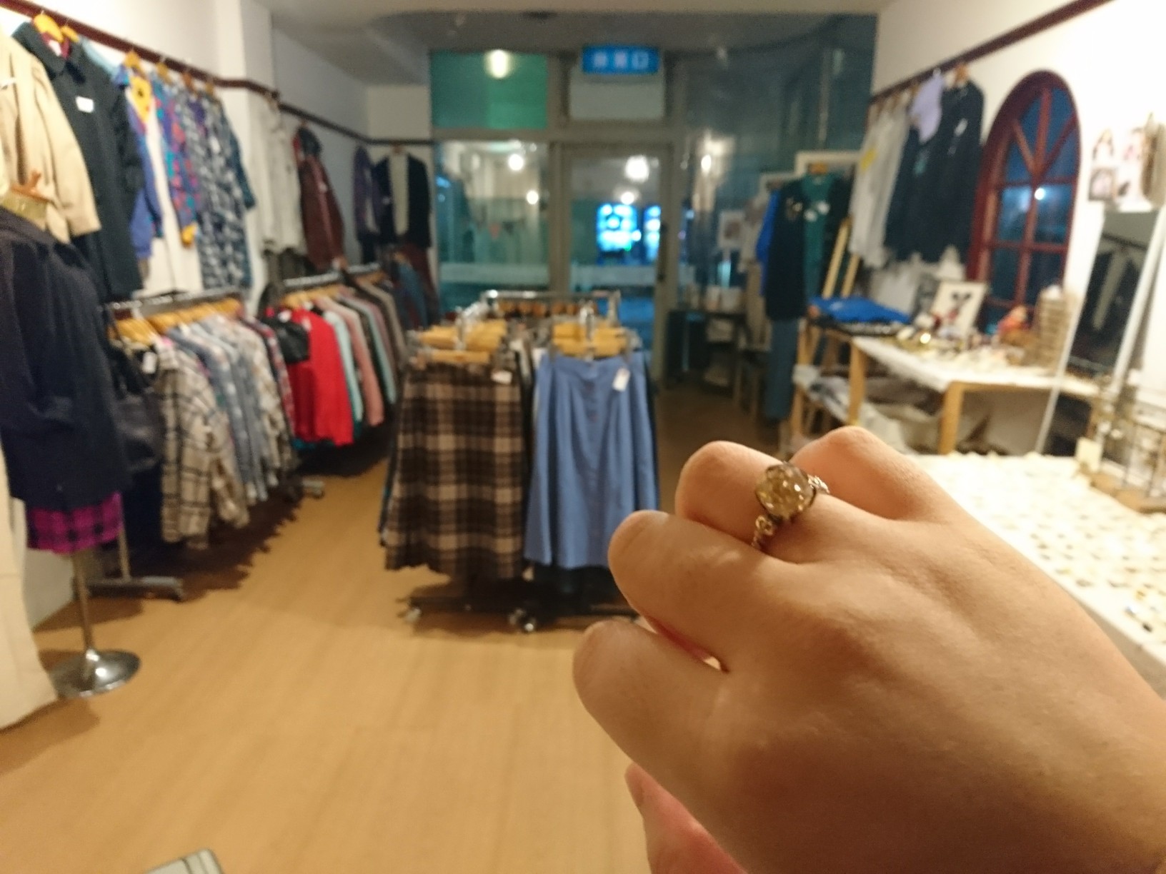 お気に入りの指輪 山形のレディース古着屋 Dropsのブログ 古着 ドロップス 通販 アクセサリー お気に入りの指輪 山形のレディース古着屋 Dropsのブログ 古着 ドロップス 通販 アクセサリー