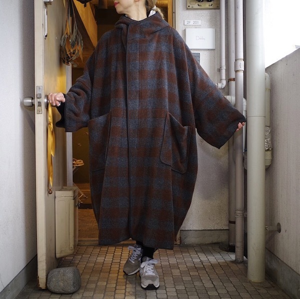 ポンチョのアウター_d0364239_19360963.jpg