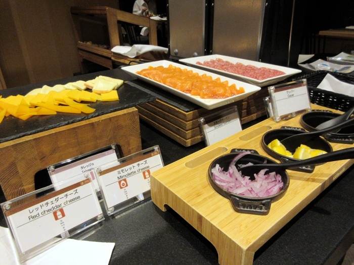 【ラウンジホッピング】朝ご飯の1回目【ザ・プリンス・さくらタワー東京】_b0009849_20225645.jpg