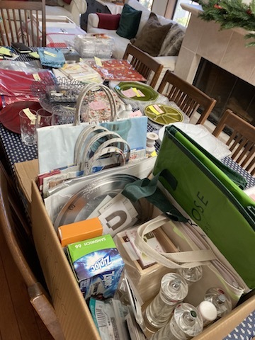 【クリスマス・チャリティーポットラックパーティー】_d0170823_08374967.jpg
