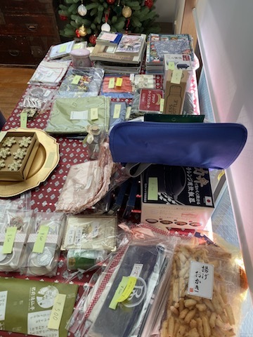 【クリスマス・チャリティーポットラックパーティー】_d0170823_08382822.jpg