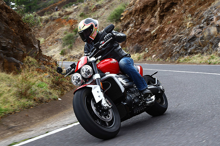 Triumph Rocket 3 R & GT (2020) - Review @ Bike Social_f0004270_19412127.jpg