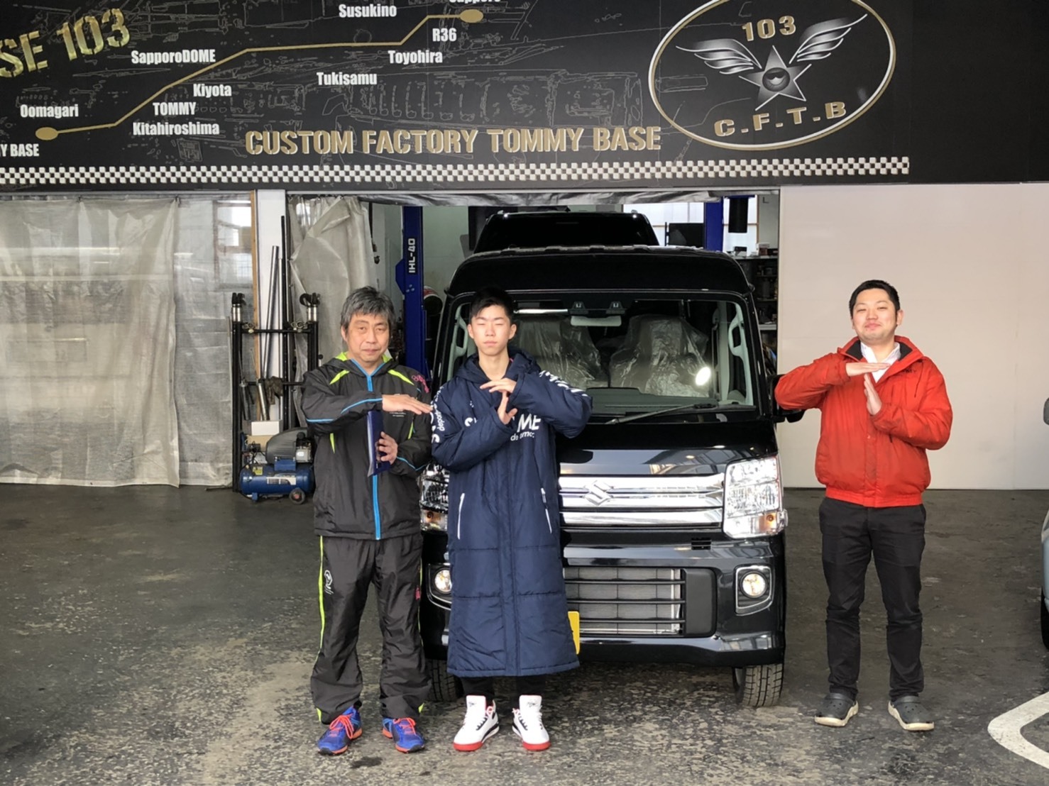 12月22日(日)TOMMYBASEブログ☆S様エブリィワゴン納車✨✨レクサス専門♬スバル車多数🎶限定車♬希少車🎶レガシィ♬フォレスター☆自社ローン_b0127002_15370192.jpg
