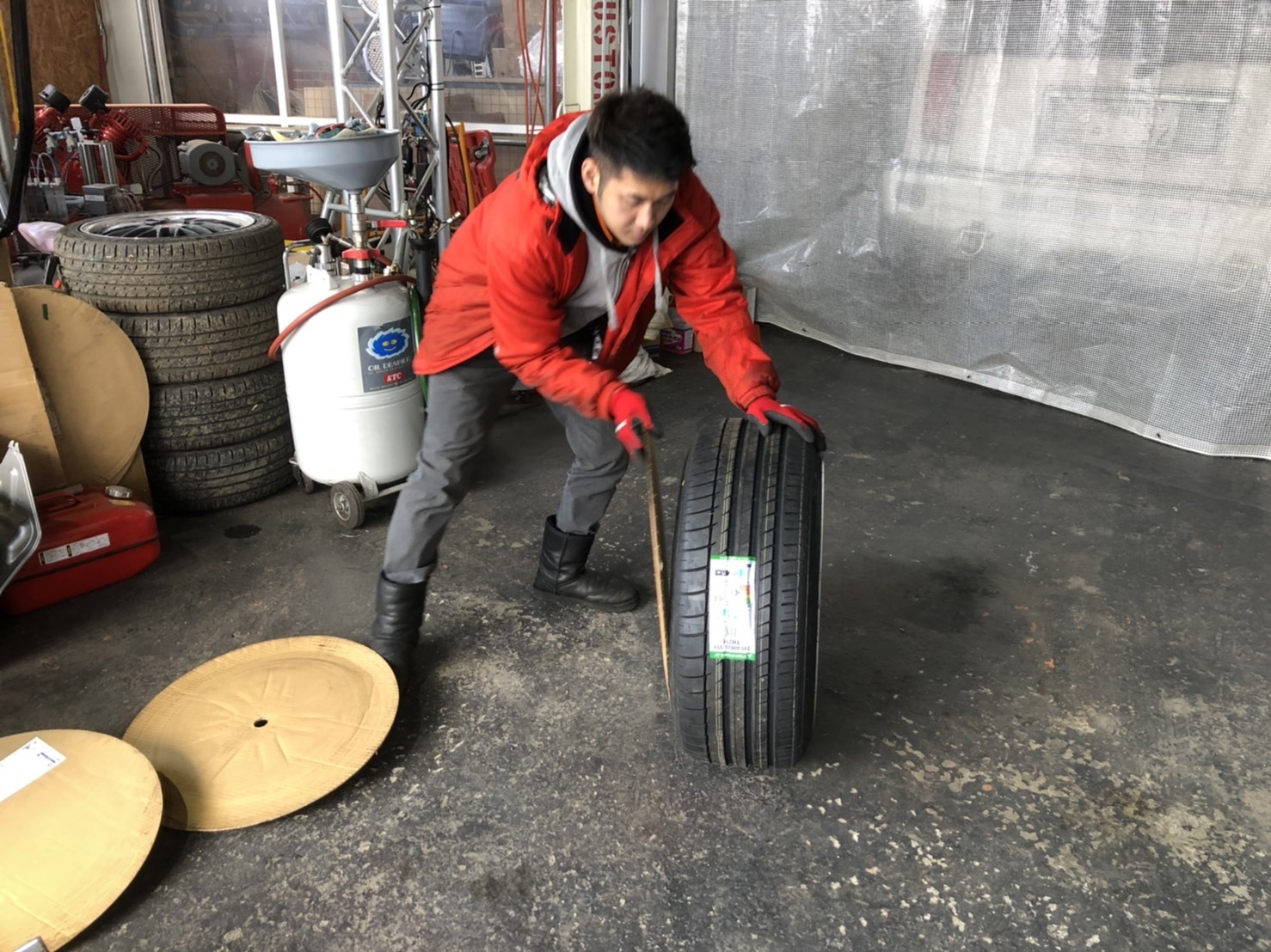 12月22日(日)TOMMYBASEブログ☆S様エブリィワゴン納車✨✨レクサス専門♬スバル車多数🎶限定車♬希少車🎶レガシィ♬フォレスター☆自社ローン_b0127002_16480193.jpg