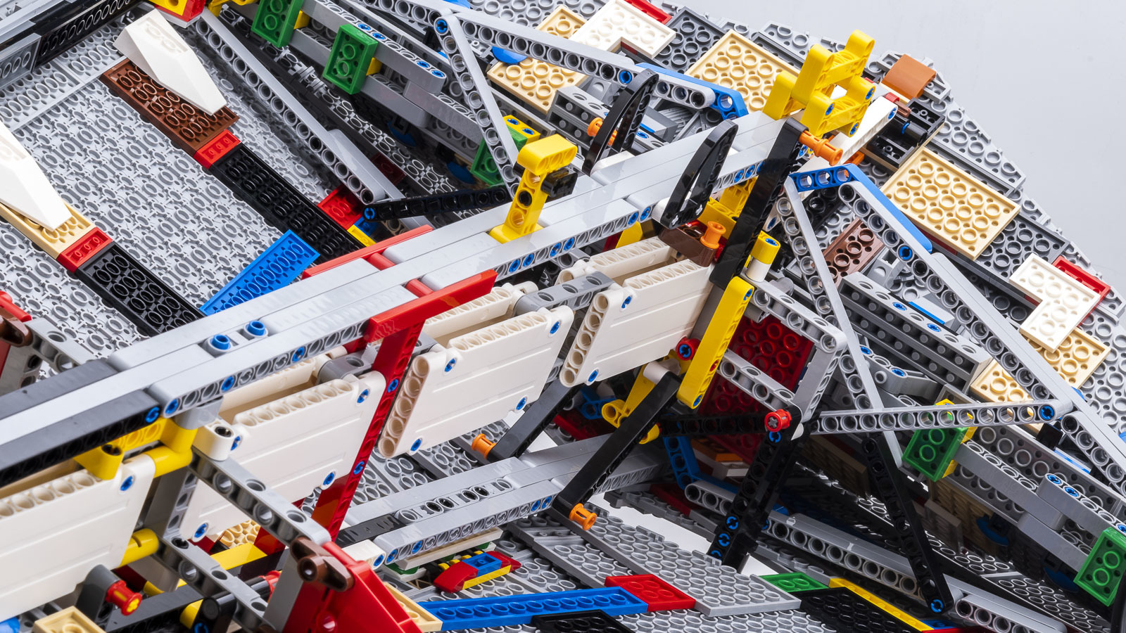 全長1mオーバー、LEGOで組む巨大なスター・デストロイヤーに本物の「優しさ」を感じた話_b0029315_18113972.jpg