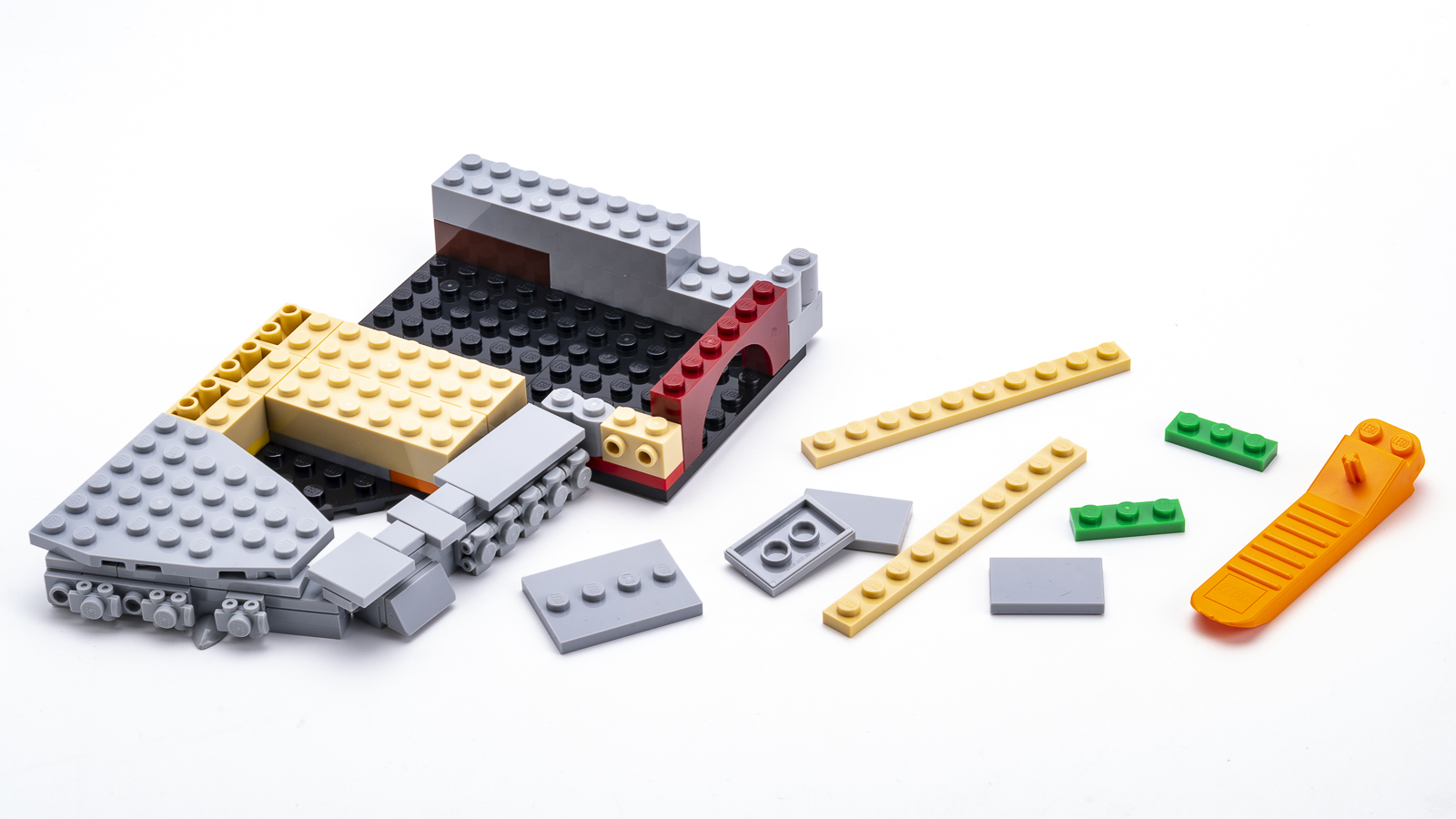 全長1mオーバー、LEGOで組む巨大なスター・デストロイヤーに本物の「優しさ」を感じた話_b0029315_18245636.jpg