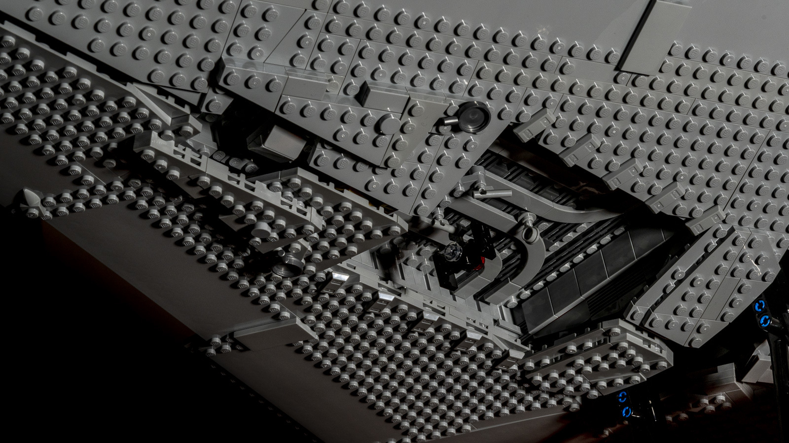 全長1mオーバー、LEGOで組む巨大なスター・デストロイヤーに本物の「優しさ」を感じた話_b0029315_18321306.jpg