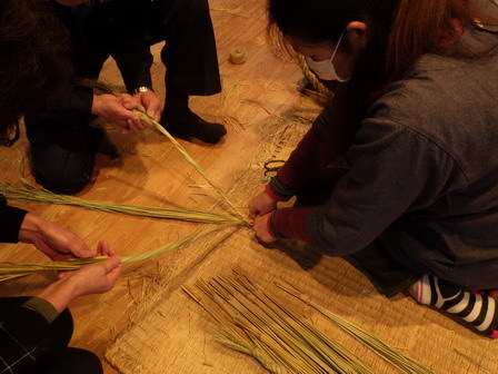 おかざりを作ろうB-輪飾り_a0123836_14271144.jpg