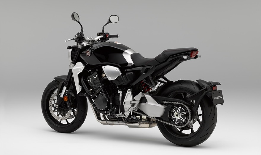 新 Rocket 3 の意匠は Ducati Diavel を真似ている?_f0004270_19215051.jpg