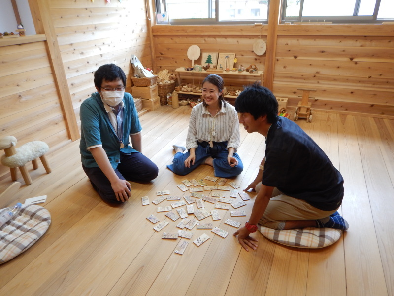 駿河台大学杉本ゼミ 心理学部 の学生さんに木育講座 はんのうきときとひろば 駿河台大学杉本ゼミ 心理学部 の学生さんに木育講座 はんのうきときとひろば