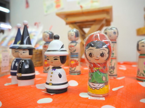 メリーこけしマス2019:津軽こけし館(黒石市)_b0147224_23562250.jpg