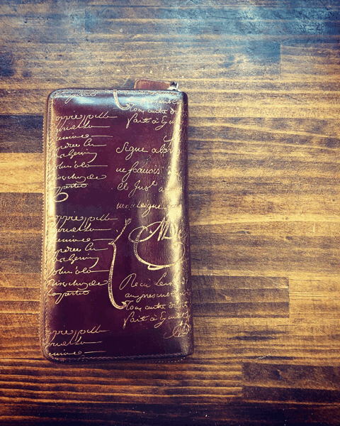 ベルルッティ カリグラフィー 長財布 染変え レザートリートメント