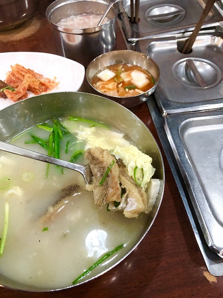 ソウルのお昼ご飯は「干しダラのスープ」です_b0060363_22021378.jpeg