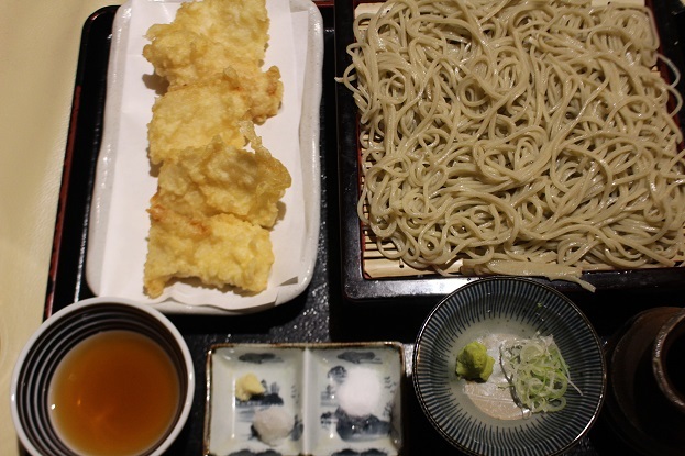 今日のお昼は 「蕎麦屋酒 しの崎」 _f0362073_11381048.jpg