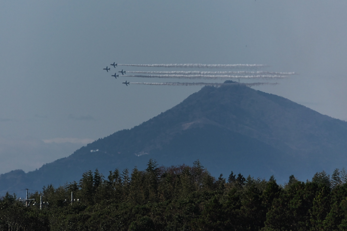 令和元年百里基地航空祭(その1)久しぶりのブルーインパルス_d0137627_22170217.jpg