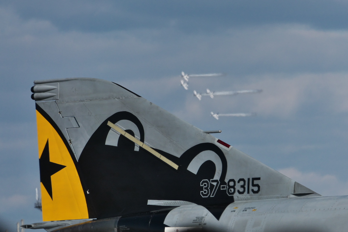 令和元年百里基地航空祭(その1)久しぶりのブルーインパルス_d0137627_22175556.jpg