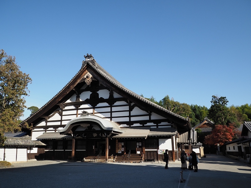 方丈庭園へ向かう_e0374932_08142458.jpg