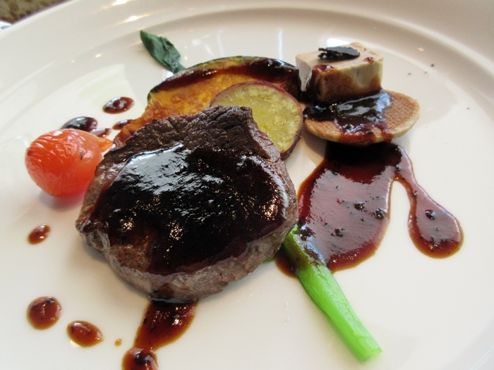 【Bistro Rubanでクリスマスランチ】横浜ベイクォーター_b0009849_16152341.jpg