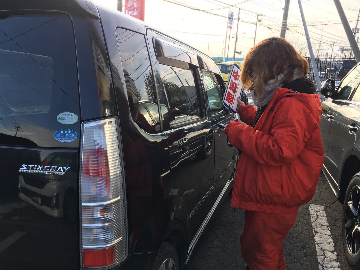 12月25日(水)☆TOMMYアウトレット☆あゆブログ₍₍(∩´ ᵕ `∩)⁾⁾ ワゴンRスティングレーH様納車♪ 自社ローン・ローンサポート☆_b0127002_12341381.jpg