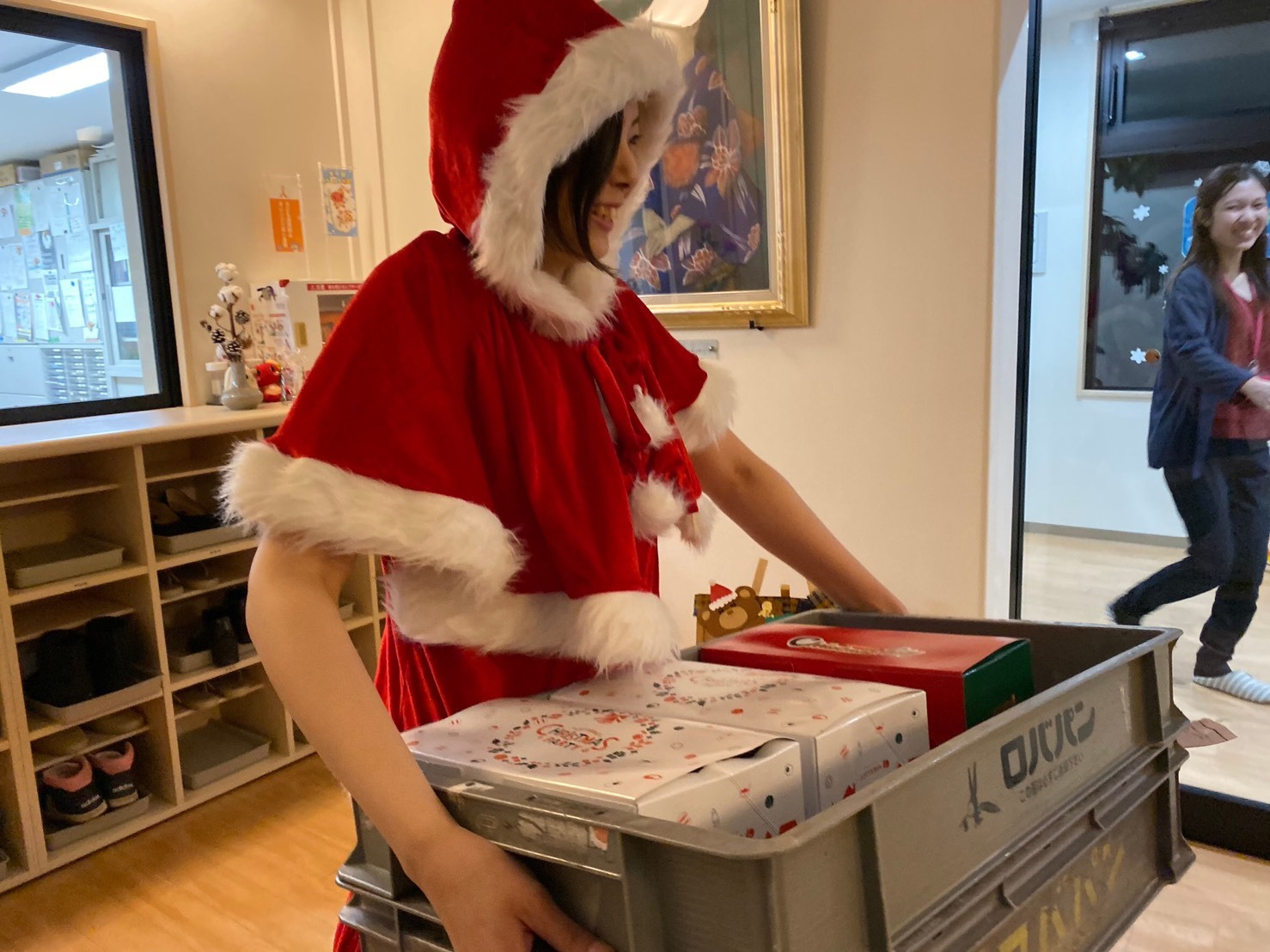 メリークリスマス(^^♪TOMMYサンタも出動!!!G社様 納車(^^)/ エスカレード、ハマー、ハイエース_b0127002_18192276.jpg