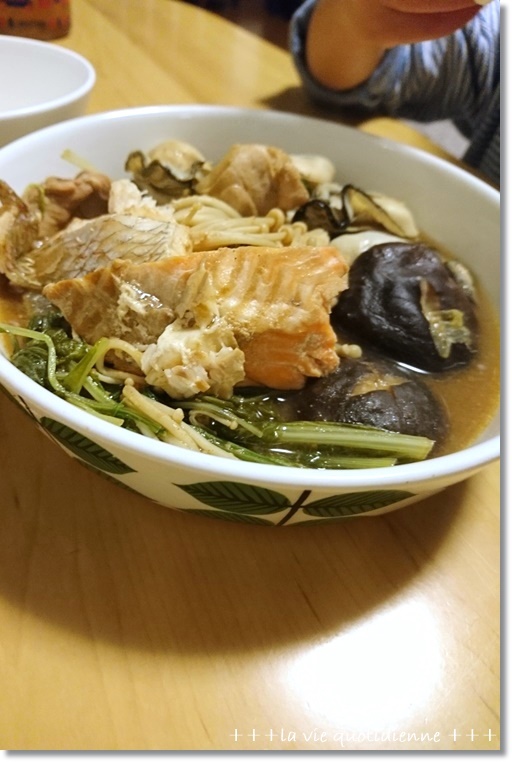 今週の常備菜☆黄色と緑のオンパレード&牡蠣鍋とサンタブーツ_a0348473_04490386.jpg